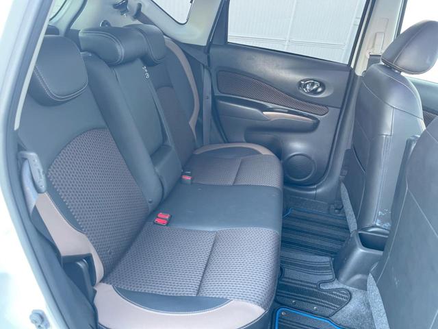 ノート ｅ－パワー　メダリスト　純正ＳＤナビ　全周囲カメラ　衝突被害軽減システム　ハーフレザーシート　ドラレコ　コーナーセンサー　スマートキー　ＬＥＤヘッド　ＥＴＣ　純正１５インチアルミ　車線逸脱警報　オートライト　オートエアコン（9枚目）