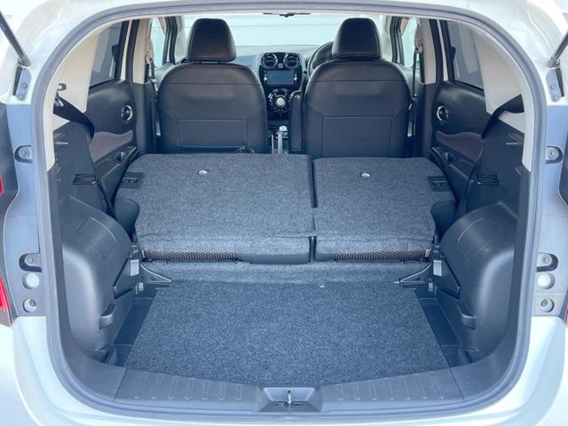 ノート ｅ－パワー　メダリスト　純正ＳＤナビ　全周囲カメラ　衝突被害軽減システム　ハーフレザーシート　ドラレコ　コーナーセンサー　スマートキー　ＬＥＤヘッド　ＥＴＣ　純正１５インチアルミ　車線逸脱警報　オートライト　オートエアコン（10枚目）