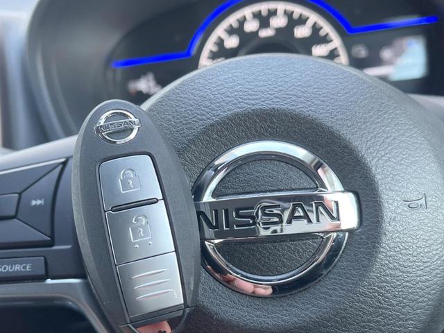 ノート ｅ－パワー　メダリスト　純正ＳＤナビ　全周囲カメラ　衝突被害軽減システム　ハーフレザーシート　ドラレコ　コーナーセンサー　スマートキー　ＬＥＤヘッド　ＥＴＣ　純正１５インチアルミ　車線逸脱警報　オートライト　オートエアコン（21枚目）