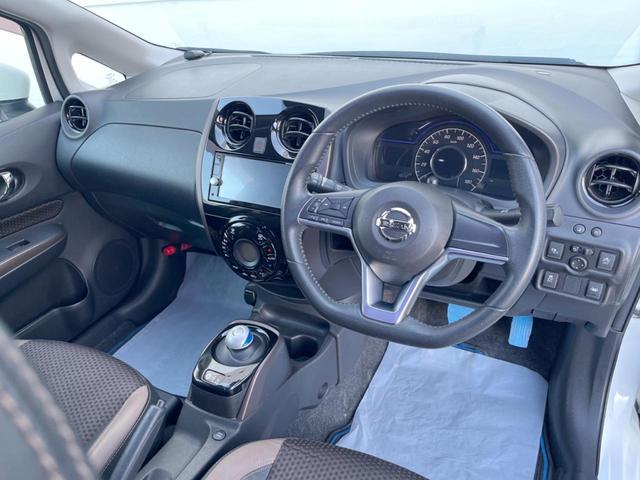 ノート ｅ－パワー　メダリスト　純正ＳＤナビ　全周囲カメラ　衝突被害軽減システム　ハーフレザーシート　ドラレコ　コーナーセンサー　スマートキー　ＬＥＤヘッド　ＥＴＣ　純正１５インチアルミ　車線逸脱警報　オートライト　オートエアコン（38枚目）