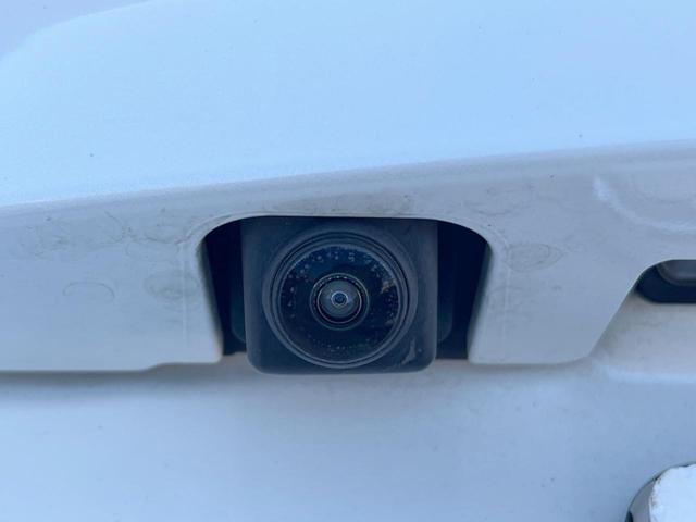 ノート ｅ－パワー　メダリスト　純正ＳＤナビ　全周囲カメラ　衝突被害軽減システム　ハーフレザーシート　ドラレコ　コーナーセンサー　スマートキー　ＬＥＤヘッド　ＥＴＣ　純正１５インチアルミ　車線逸脱警報　オートライト　オートエアコン（69枚目）