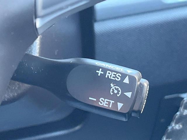 �y���[�_�[�N���[�Y�R���g���[���z�������H�ł̒��������s���y�ɁI�I�����ő��x��ۂN���[�Y�R���g���[�����A�Փˌy���V�X�e���ƘA�g���A�O���̎ԗ������m���ĎԊԂ�ۂ悤�ɑ��x���߂��Ă���܂��I�I