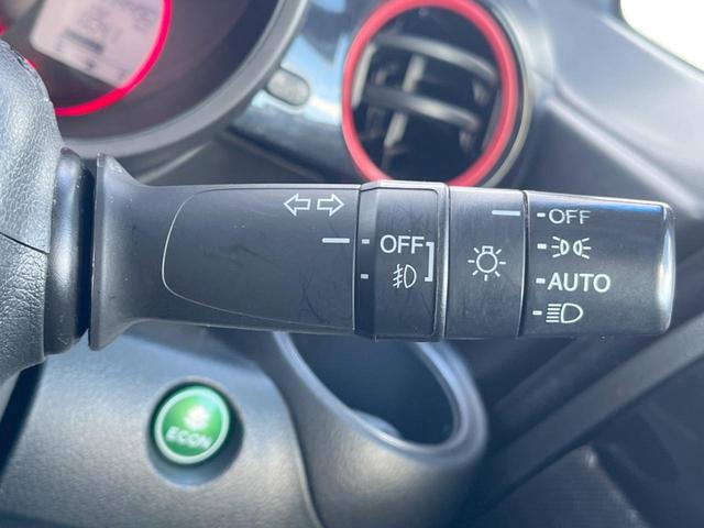 Ｎ－ＢＯＸカスタム ２トーンカラースタイル　Ｇ・Ｌパッケージ　電動スライドドア　純正ＳＤナビ　バックカメラ　ＨＩＤヘッド　ＥＴＣ　純正１４インチアルミ　オートライト　オートエアコン　Ｂｌｕｅｔｏｏｔｈ　ＣＤ　ＤＶＤ再生　フルセグ　ＨＩＤフォグ（29枚目）