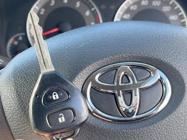 �y�L�[���X�z�������ꂽ�ꏊ����ł��{�^����Ńh�A�̊J���E�{�����ł���̂łƂ��Ă��֗��I�h�A�̌�������ɏ������邱�Ƃ�����܂����