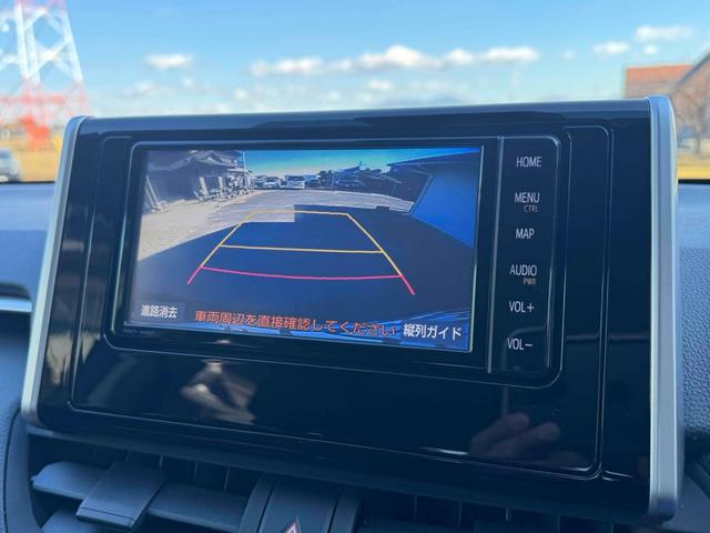 ＲＡＶ４ Ｘ　バックカメラ　オートクルーズコントロール　レーンアシスト　衝突被害軽減システム　ナビ　オートマチックハイビーム　オートライト　ＬＥＤヘッドランプ　スマートキー　電動格納ミラー　ＣＶＴ　盗難防止システム（3枚目）