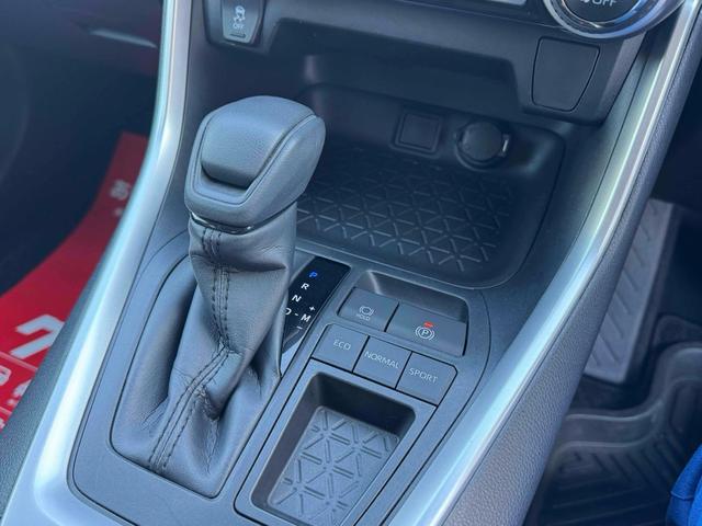 ＲＡＶ４ Ｘ　バックカメラ　オートクルーズコントロール　レーンアシスト　衝突被害軽減システム　ナビ　オートマチックハイビーム　オートライト　ＬＥＤヘッドランプ　スマートキー　電動格納ミラー　ＣＶＴ　盗難防止システム（5枚目）