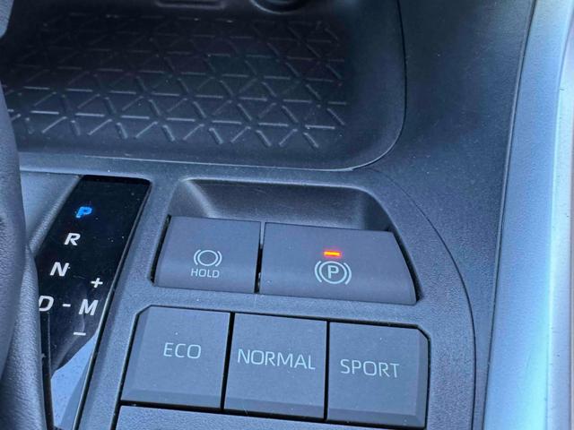 ＲＡＶ４ Ｘ　バックカメラ　オートクルーズコントロール　レーンアシスト　衝突被害軽減システム　ナビ　オートマチックハイビーム　オートライト　ＬＥＤヘッドランプ　スマートキー　電動格納ミラー　ＣＶＴ　盗難防止システム（6枚目）