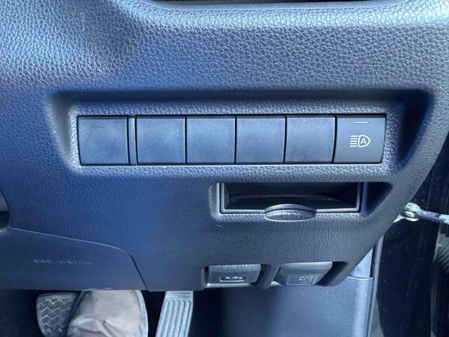 ＲＡＶ４ Ｘ　バックカメラ　オートクルーズコントロール　レーンアシスト　衝突被害軽減システム　ナビ　オートマチックハイビーム　オートライト　ＬＥＤヘッドランプ　スマートキー　電動格納ミラー　ＣＶＴ　盗難防止システム（9枚目）