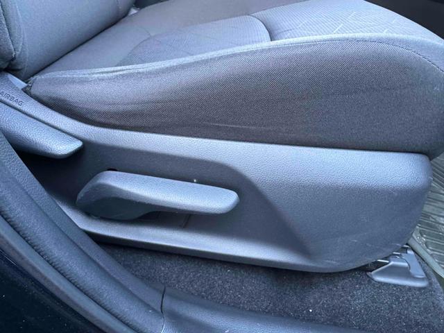 ＲＡＶ４ Ｘ　バックカメラ　オートクルーズコントロール　レーンアシスト　衝突被害軽減システム　ナビ　オートマチックハイビーム　オートライト　ＬＥＤヘッドランプ　スマートキー　電動格納ミラー　ＣＶＴ　盗難防止システム（36枚目）