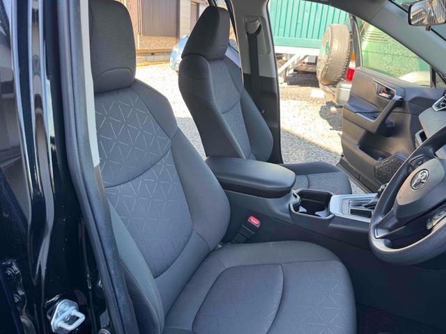 ＲＡＶ４ Ｘ　バックカメラ　オートクルーズコントロール　レーンアシスト　衝突被害軽減システム　ナビ　オートマチックハイビーム　オートライト　ＬＥＤヘッドランプ　スマートキー　電動格納ミラー　ＣＶＴ　盗難防止システム（37枚目）