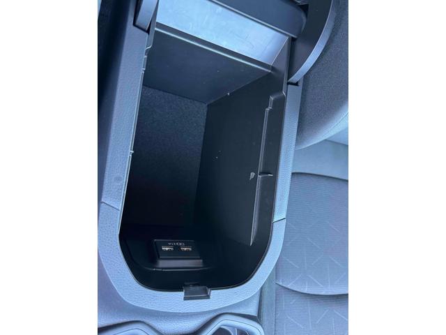 ＲＡＶ４ Ｘ　バックカメラ　オートクルーズコントロール　レーンアシスト　衝突被害軽減システム　ナビ　オートマチックハイビーム　オートライト　ＬＥＤヘッドランプ　スマートキー　電動格納ミラー　ＣＶＴ　盗難防止システム（43枚目）