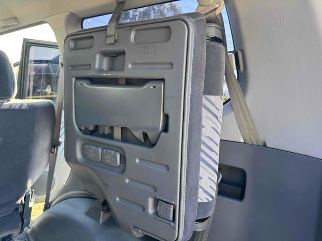 ランドクルーザープラド TX 4WD ドライブレコーダー アルミホイール 電動格納ミラー AT CD USB 3列シート フルフラット ABS エアコン パワーステアリング パワーウィンドウ(40枚目)