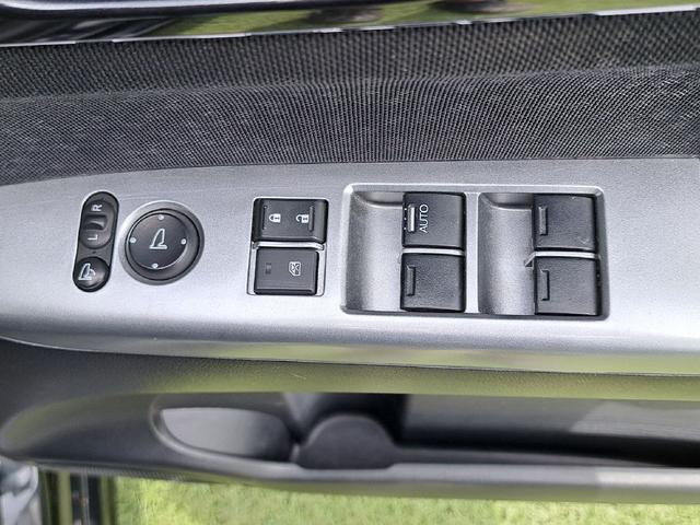 Ｎ－ＢＯＸカスタム Ｇ・ターボＬパッケージ　ＥＴＣ　バックカメラ　両側電動スライドドア　ナビ　ＴＶ　オートクルーズコントロール　オートライト　ＨＩＤ　スマートキー　アイドリングストップ　電動格納ミラー　ベンチシート　ＣＶＴ　盗難防止システム（12枚目）