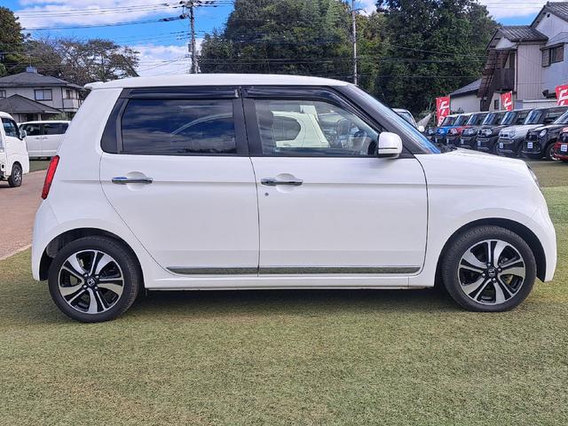 Ｎ－ＯＮＥ プレミアム　ツアラー・Ｌパッケージ　ＥＴＣ　バックカメラ　オートクルーズコントロール　オートライト　ＨＩＤ　スマートキー　アイドリングストップ　電動格納ミラー　ベンチシート　ＣＶＴ　盗難防止システム　ＡＢＳ　ＥＳＣ　ＣＤ　ＵＳＢ（18枚目）