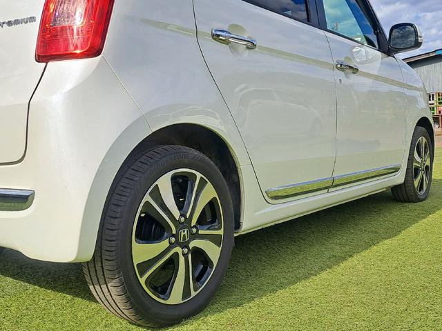 Ｎ－ＯＮＥ プレミアム　ツアラー・Ｌパッケージ　ＥＴＣ　バックカメラ　オートクルーズコントロール　オートライト　ＨＩＤ　スマートキー　アイドリングストップ　電動格納ミラー　ベンチシート　ＣＶＴ　盗難防止システム　ＡＢＳ　ＥＳＣ　ＣＤ　ＵＳＢ（25枚目）