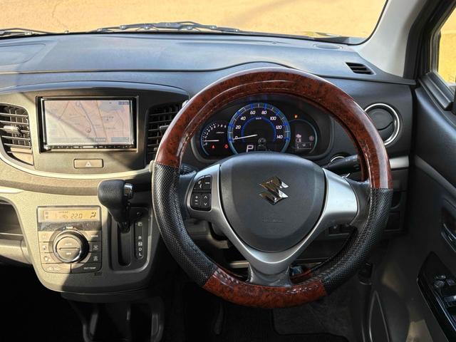 ワゴンRスティングレー X バックカメラ ナビ TV 衝突被害軽減システム オートライト HID スマートキー アイドリングストップ 電動格納ミラー シートヒーター ベンチシート CVT 盗難防止システム ABS ESC CD(5枚目)