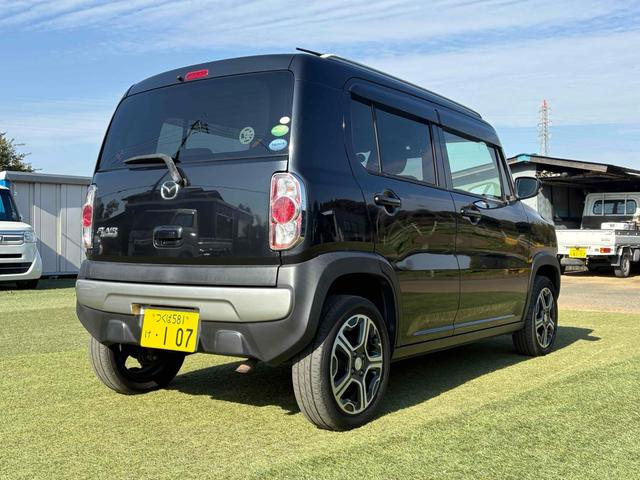 フレアクロスオーバー ＸＴ　ワンオーナー　ＥＴＣ　バックカメラ　ナビ　ＴＶ　衝突被害軽減システム　オートライト　ＨＩＤ　スマートキー　アイドリングストップ　電動格納ミラー　シートヒーター　ベンチシート　ＣＶＴ　ＡＢＳ　ＥＳＣ（17枚目）