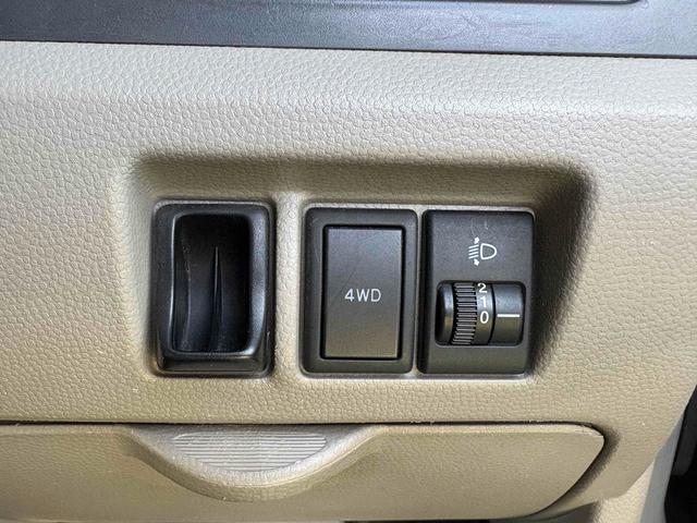 エブリイ PC 4WD AT 両側スライドドア キーレスエントリー 盗難防止システム エアコン パワーステアリング パワーウィンドウ 運転席エアバッグ 助手席エアバッグ(8枚目)