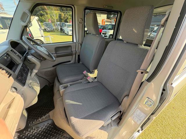 エブリイ PC 4WD AT 両側スライドドア キーレスエントリー 盗難防止システム エアコン パワーステアリング パワーウィンドウ 運転席エアバッグ 助手席エアバッグ(40枚目)