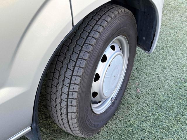 エブリイ PC 4WD AT 両側スライドドア キーレスエントリー 盗難防止システム エアコン パワーステアリング パワーウィンドウ 運転席エアバッグ 助手席エアバッグ(57枚目)