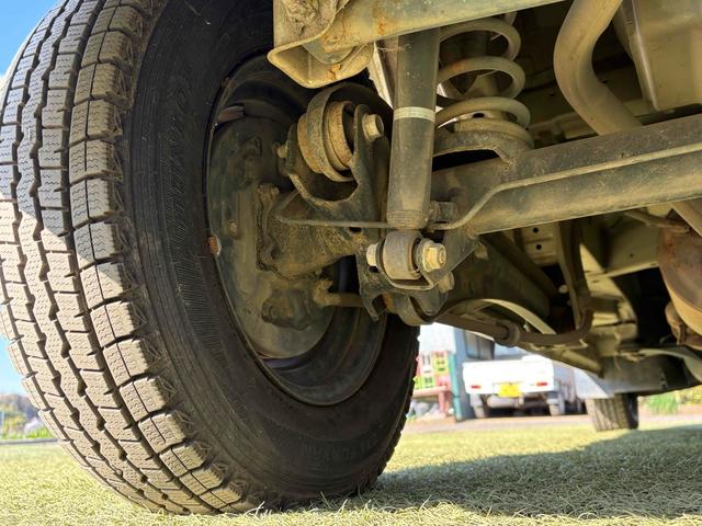 エブリイ PC 4WD AT 両側スライドドア キーレスエントリー 盗難防止システム エアコン パワーステアリング パワーウィンドウ 運転席エアバッグ 助手席エアバッグ(66枚目)