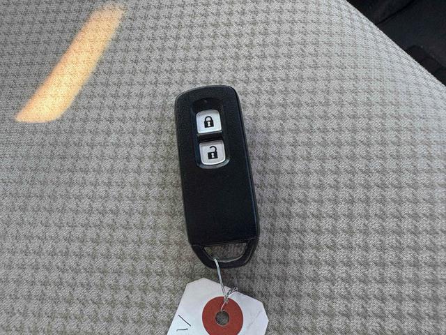 N-ONE ツアラー・Lパッケージ ETC バックカメラ オートクルーズコントロール オートライト HID スマートキー アイドリングストップ 電動格納ミラー ベンチシート CVT 盗難防止システム ABS ESC CD USB(13枚目)