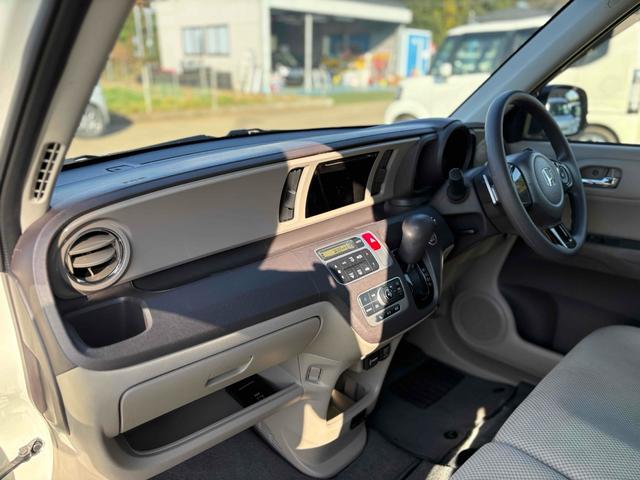 N-ONE ツアラー・Lパッケージ ETC バックカメラ オートクルーズコントロール オートライト HID スマートキー アイドリングストップ 電動格納ミラー ベンチシート CVT 盗難防止システム ABS ESC CD USB(36枚目)