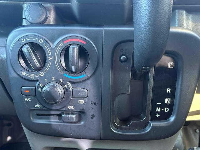 エブリイ ＰＡ　ＥＴＣ　両側スライドドア　ナビ　ＴＶ　キーレスエントリー　ＡＴ　ＣＤ　ＵＳＢ　ミュージックプレイヤー接続可　Ｂｌｕｅｔｏｏｔｈ　アルミホイール　衝突安全ボディ　エアコン　パワーステアリング（8枚目）