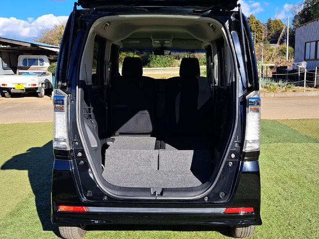 N-BOXカスタム G SSパッケージ ETC バックカメラ 両側電動スライドドア ナビ TV 衝突被害軽減システム オートライト HID スマートキー アイドリングストップ 電動格納ミラー ベンチシート CVT 盗難防止システム ABS(33枚目)