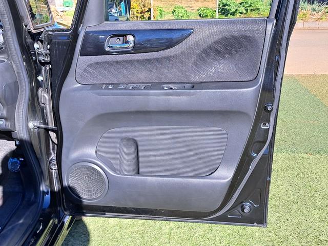 N-BOXカスタム G SSパッケージ ETC バックカメラ 両側電動スライドドア ナビ TV 衝突被害軽減システム オートライト HID スマートキー アイドリングストップ 電動格納ミラー ベンチシート CVT 盗難防止システム ABS(44枚目)