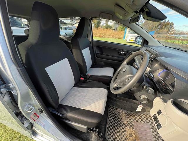 ミライース 　バックカメラ　ナビ　ＴＶ　クリアランスソナー　衝突被害軽減システム　オートマチックハイビーム　キーレスエントリー　アイドリングストップ　電動格納ミラー　ＣＶＴ　盗難防止システム　ＡＢＳ　ＥＳＣ　ＣＤ（50枚目）