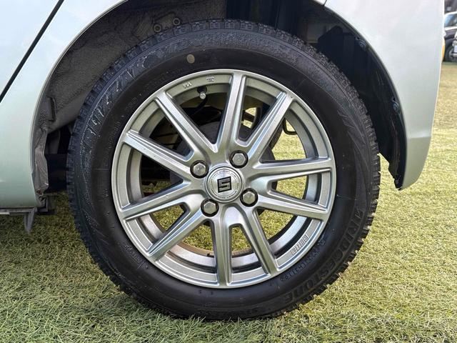 ミライース 　バックカメラ　ナビ　ＴＶ　クリアランスソナー　衝突被害軽減システム　オートマチックハイビーム　キーレスエントリー　アイドリングストップ　電動格納ミラー　ＣＶＴ　盗難防止システム　ＡＢＳ　ＥＳＣ　ＣＤ（52枚目）