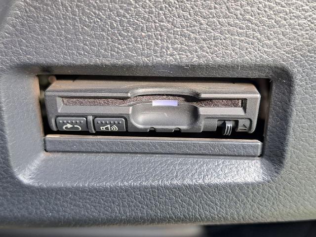 スペーシアカスタム Ｊスタイル　ＥＴＣ　バックカメラ　両側電動スライドドア　ナビ　ＴＶ　衝突被害軽減システム　オートライト　ＨＩＤ　スマートキー　アイドリングストップ　電動格納ミラー　シートヒーター　ベンチシート　ＣＶＴ（15枚目）