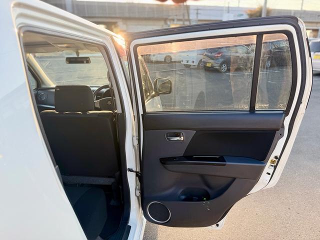 ワゴンＲスティングレー Ｘ（14枚目）