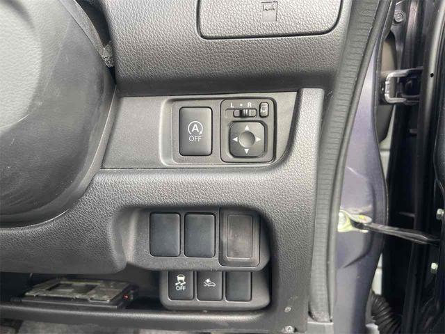 デイズ ハイウェイスターＸ　Ｖセレクション＋セーフティＩＩ　ＥＴＣ　全周囲カメラ　衝突被害軽減システム　ＨＩＤ　スマートキー　アイドリングストップ　電動格納ミラー　シートヒーター　ベンチシート　ＣＶＴ　盗難防止システム　ＡＢＳ　ＥＳＣ　ＣＤ（6枚目）