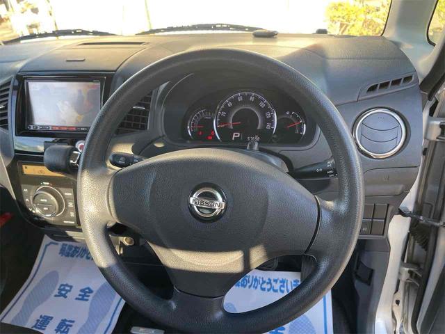 ルークス ハイウェイスター　両側スライド・片側電動　ナビ　ＴＶ　オートライト　ＨＩＤ　スマートキー　電動格納ミラー　ベンチシート　ＣＶＴ　盗難防止システム　ＡＢＳ　ＣＤ　ＤＶＤ再生　アルミホイール　衝突安全ボディ　エアコン（3枚目）