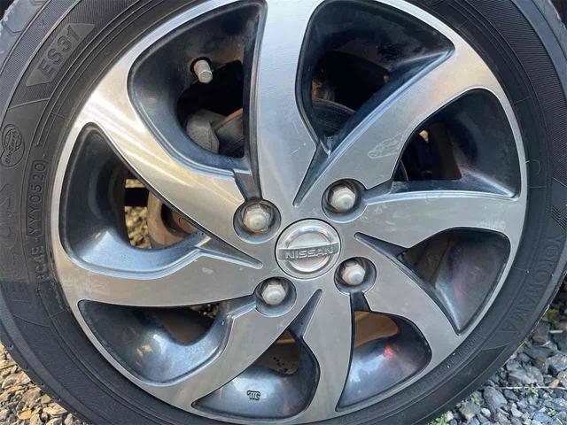 ルークス ハイウェイスター　両側スライド・片側電動　ナビ　ＴＶ　オートライト　ＨＩＤ　スマートキー　電動格納ミラー　ベンチシート　ＣＶＴ　盗難防止システム　ＡＢＳ　ＣＤ　ＤＶＤ再生　アルミホイール　衝突安全ボディ　エアコン（20枚目）