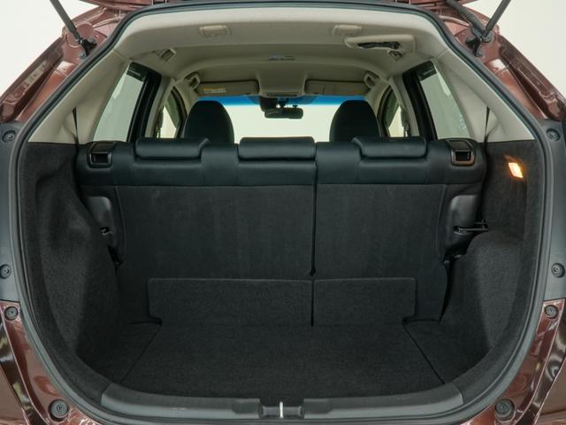 フィット 13G・Lホンダセンシング ワンオーナー 純正ナビ バックカメラ ホンダセンシング LEDオートライト ETC アダプティブクルーズコントロール レーンキープアシスト 誤発進抑制機能 サイドエアバッグ サイドカーテンエアバッグ(12枚目)