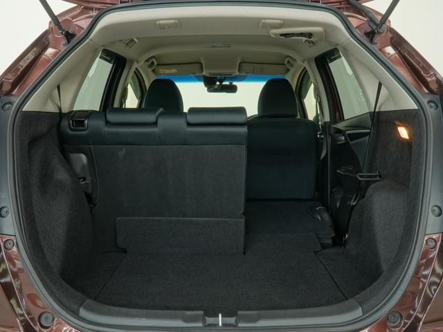 フィット 13G・Lホンダセンシング ワンオーナー 純正ナビ バックカメラ ホンダセンシング LEDオートライト ETC アダプティブクルーズコントロール レーンキープアシスト 誤発進抑制機能 サイドエアバッグ サイドカーテンエアバッグ(13枚目)