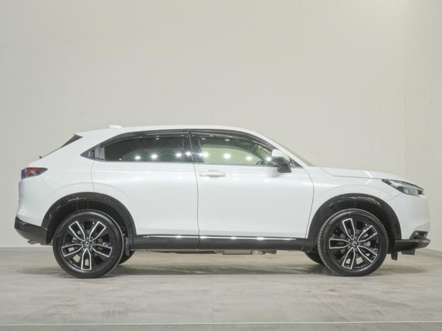 ヴェゼル e:HEVZ ワンオーナー ディスプレイオーディオ バックカメラ ホンダセンシング LEDオートライト パーキングソナー シートヒーター ステアリングヒーター パワーバックドア 衝突回避支援ブレーキ機能 1オナ(7枚目)