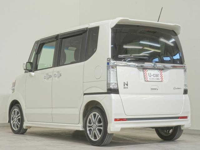 N-BOXカスタム G・Lパッケージ ワンオーナー インターナビ バックカメラ HIDオートライト アイドリングストップ車 USBポート 1オーナー スマキ- 両側スライドドア パワーウィンドウ 盗難防止システム オートエアコン パワステ(8枚目)