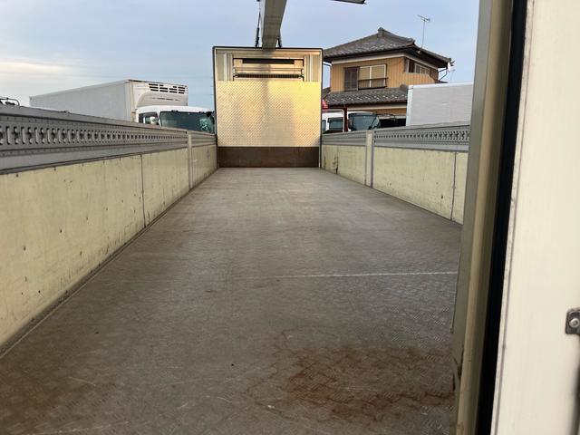 ギガ ベースグレード（15枚目）