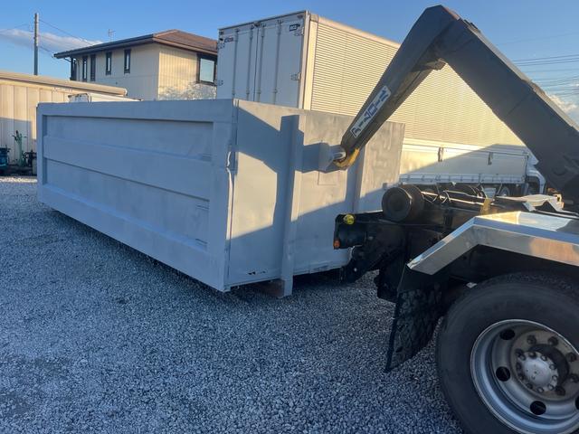 ISUZU GIGA BASEGRADE