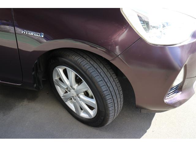 アクア Ｇ　パワーウィンドウ　ＡＢＳ　パワーステアリング　運転席，助手席エアバッグ　ワンセグ純正ナビ　バックカメラ　ステアリングリモコン　ＥＴＣ　Ｐスタート　電動格納ミラー（5枚目）