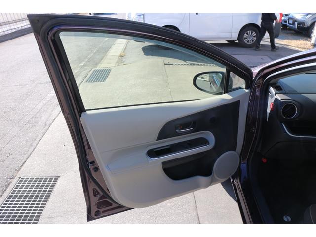 アクア Ｇ　パワーウィンドウ　ＡＢＳ　パワーステアリング　運転席，助手席エアバッグ　ワンセグ純正ナビ　バックカメラ　ステアリングリモコン　ＥＴＣ　Ｐスタート　電動格納ミラー（26枚目）