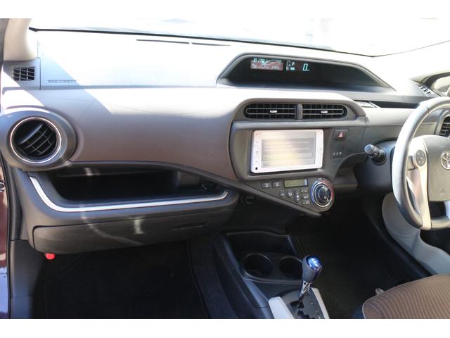 アクア Ｇ　パワーウィンドウ　ＡＢＳ　パワーステアリング　運転席，助手席エアバッグ　ワンセグ純正ナビ　バックカメラ　ステアリングリモコン　ＥＴＣ　Ｐスタート　電動格納ミラー（29枚目）