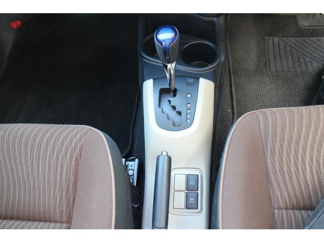 アクア Ｇ　パワーウィンドウ　ＡＢＳ　パワーステアリング　運転席，助手席エアバッグ　ワンセグ純正ナビ　バックカメラ　ステアリングリモコン　ＥＴＣ　Ｐスタート　電動格納ミラー（35枚目）