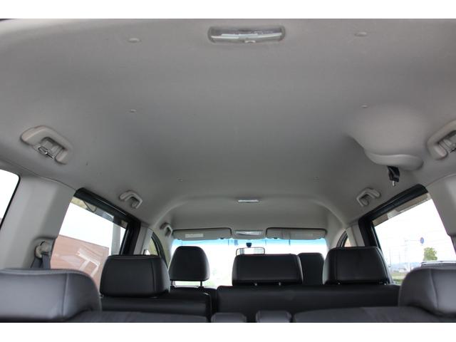 フリードハイブリッド ジャストセレクション 両側パワースライドドア スマートキー 社外アルミホイール ハーフレザーシート HIDヘッドライト フォグランプ クルーズコントロール ETC 横滑り防止装置 電動格納ミラー 純正ナビ バックカメラ(15枚目)