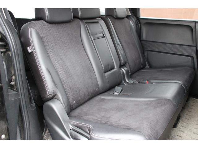 フリードハイブリッド ジャストセレクション 両側パワースライドドア スマートキー 社外アルミホイール ハーフレザーシート HIDヘッドライト フォグランプ クルーズコントロール ETC 横滑り防止装置 電動格納ミラー 純正ナビ バックカメラ(17枚目)