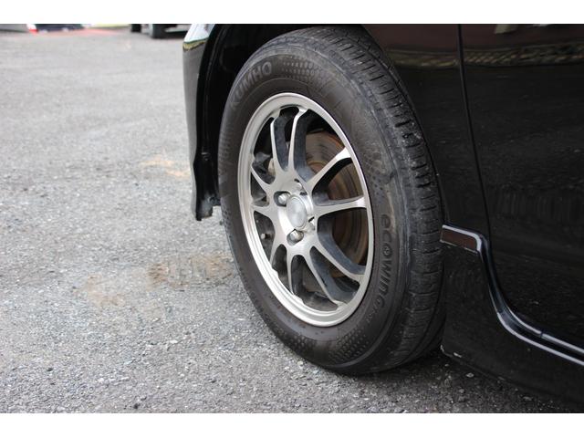 フリードハイブリッド ジャストセレクション 両側パワースライドドア スマートキー 社外アルミホイール ハーフレザーシート HIDヘッドライト フォグランプ クルーズコントロール ETC 横滑り防止装置 電動格納ミラー 純正ナビ バックカメラ(24枚目)